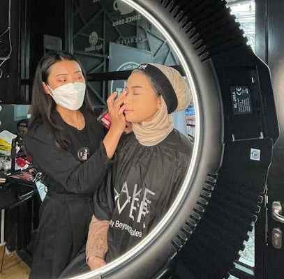 Semoga kolaborasi manis antara MAKE OVER dan Farah.id akan terus berlanjut dan bermanfaat bagi perempuan Indonesia/ Foto: FARAH