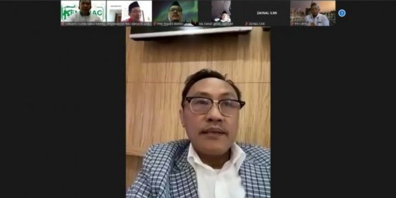 Plh Dirjen PHU M. Aqil Irham memimpin rakor persiapan debarkasi haji 1443H/2022M