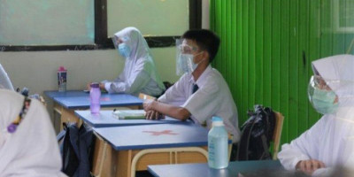 Segera Lengkapi Persyaratannya, Pemkot Bekasi Gratiskan 165 SMP Swasta