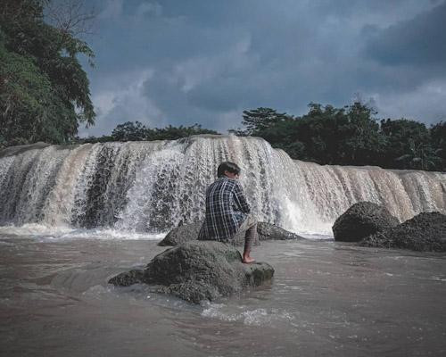 Curug Parigi, wisata air terjun Niagara mini yang keindahannya “tersembunyi” di tengah hiruk pikuk Kota Bekasi yang terkenal sebagai Kota Industri/ Net