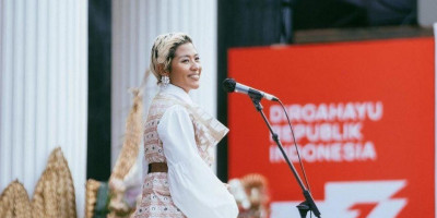 Meski Sering Bernyanyi di Hadapan Presiden, Dira Sugandi Tetap Nervous