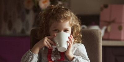 Umur Berapa Anak Boleh Minum Kopi?