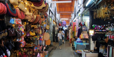 Makin Jadi Surga Belanja, Rupiah Kini Bisa Digunakan di Thailand