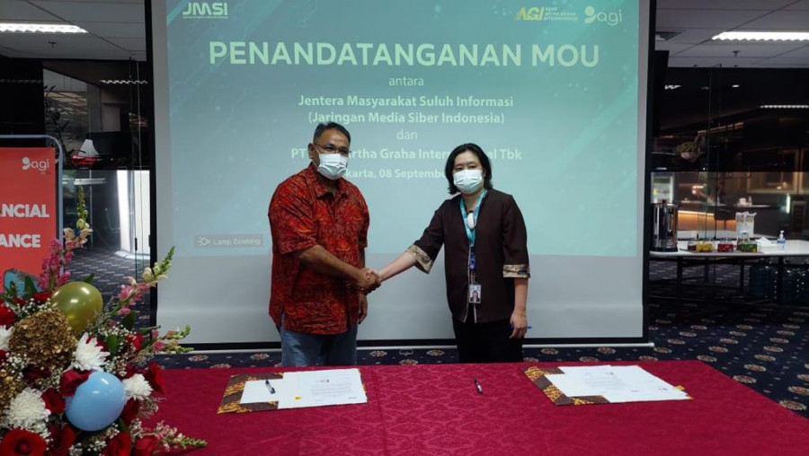 Ketua Umum JMSI Teguh Santosa dan Wakil Direktur PT Artha Graha Internasional Christina Harapan, menandatangani Nota Kesepahaman/Farah.id