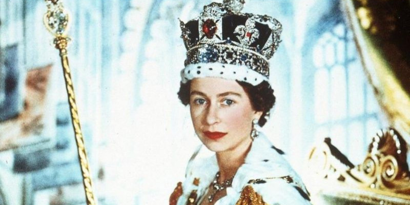 Ratu Elizabeth II/ HISTORY