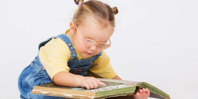 6 Manfaat Mengajari Anak Membaca Sejak Dini