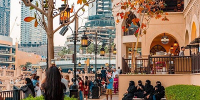 Uni Emirat Arab Tetapkan Masker Hanya Wajib Dikenakan di Masjid, Faskes, dan Transportasi Umum