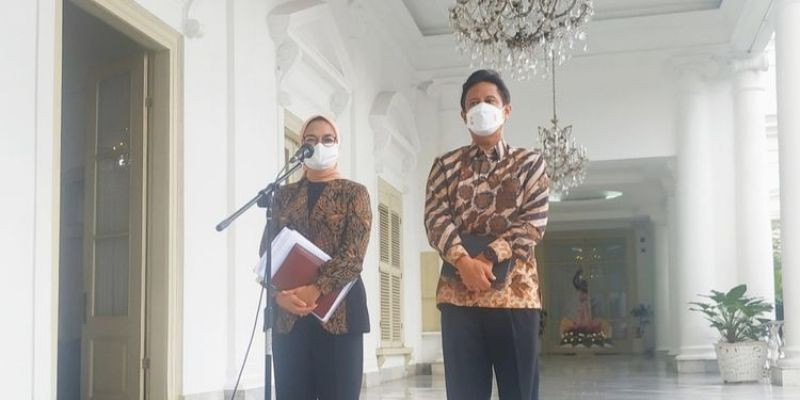 Penjelasan Menkes dan Kepala BPOM di Istana Kepresidenan Bogor/ Kompas