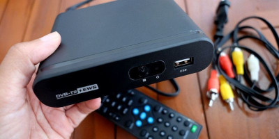 Masih Gunakan TV Analog? Ini Dia Tips Memilih Set Top Box yang Baik