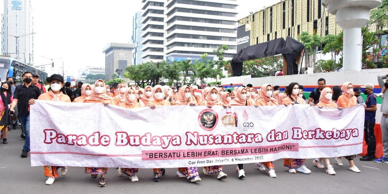 115 komunitas berkebaya sebagai budaya tradisional asli Nusantara/ Farah.id-Dok. Panitia Parade Budaya Nusantara