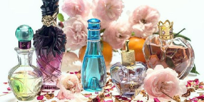 6 Wangi Parfum yang Cocok untuk Kaum Hawa