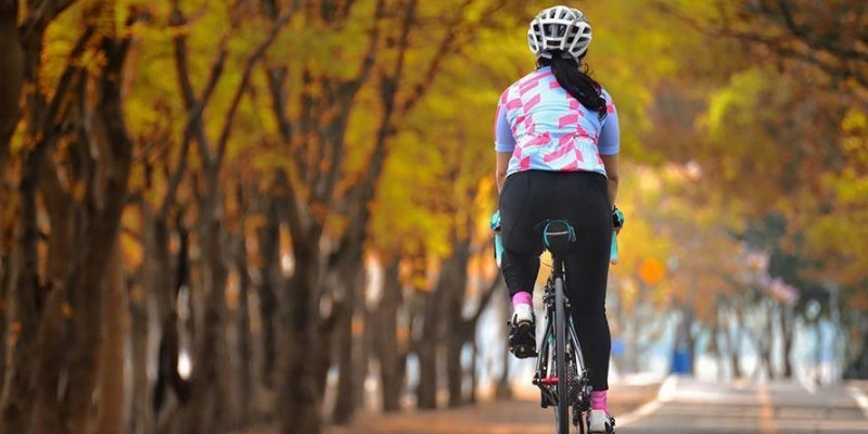 Bersepeda menjadi olahraga ringan yang aman dilakukan saat menstruasi/Net