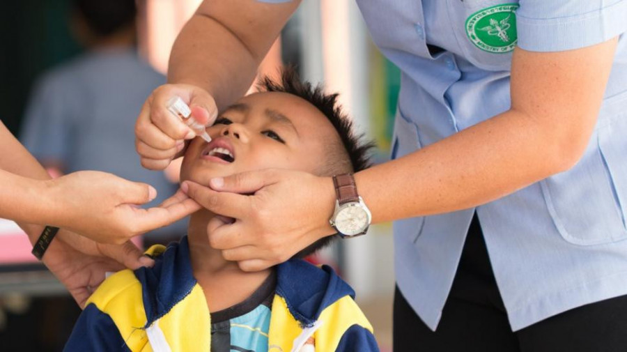 Imunisasi polio sejak dini penting untuk mencegah kelumpuhan/Net