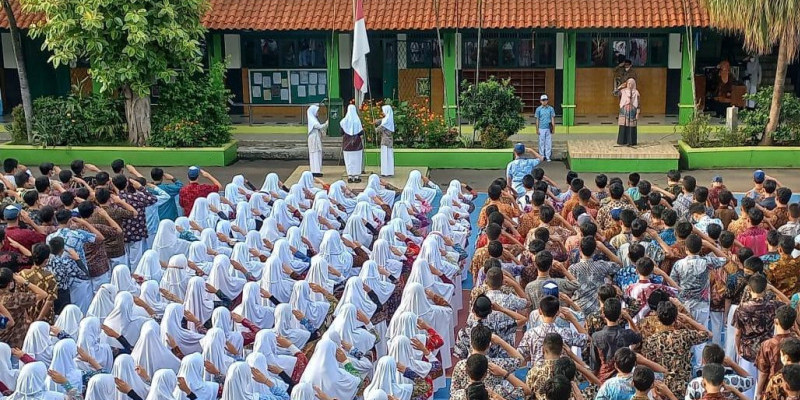 Ilustrasi upacara bendera diikuti siswa Mts Negeri di Tangerang Selatan/ Net
