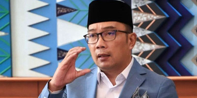 Viral Emak-emak Joged di Masjid Raya Al Jabbar, Ridwan Kamil: Hargai Tempat Ibadah