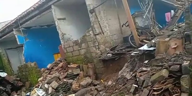 Puing rumah warga korban gempa Cianjur/Farah.id