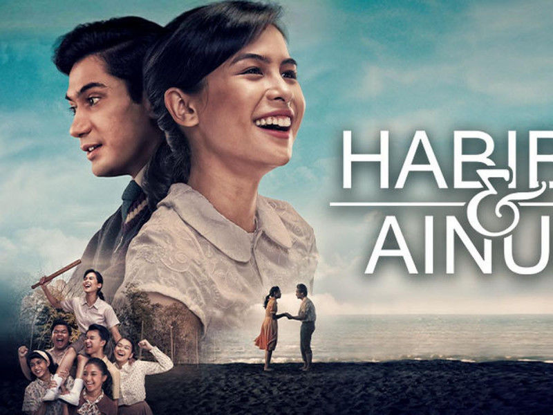 Poster film <i>Habibie dan Ainun</i>/Net 