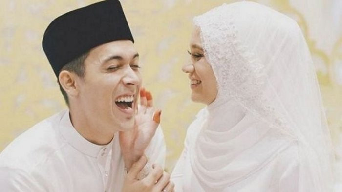 Ilustrasi pasangan muslim romantis/Net