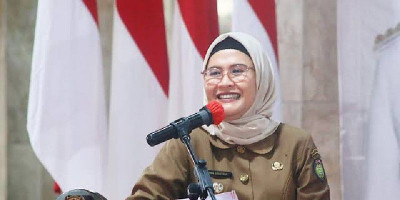 Mengenal Bupati Indramayu Nina Agustina, Peraih “Gold Winner” Kabupaten Paling Berkontribusi untuk Pendidikan Tinggi  2022