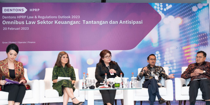 Para pembicara di seminar Dentons HPRP Law and Regulations Outlook 2023: Omnibus Law Sektor Keuangan: Tantangan dan Antisipasi/Farah.id