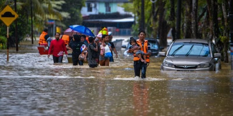 Banjir di Johor/ Facebook Polis Daerah Kota Tinggi