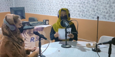 Sepekan Ditutup Thaliban, Radio Perempuan Afghanistan Mengudara Kembali