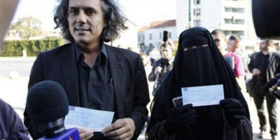 Dermawan Ini Membantu Membayar Denda yang Diterima Muslimah Bercadar di Perancis
