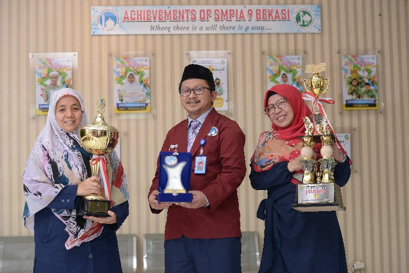 Berprestasi dalam bidang akademik maupun non-akademik/ Foto: Agung Hadiawan & SMP Islam Al Azhar 9 Kemang Pratama