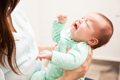 Viral, Bayi Meninggal Usai Kaget Mendengar Letusan Petasan. Begini Penjelasannya