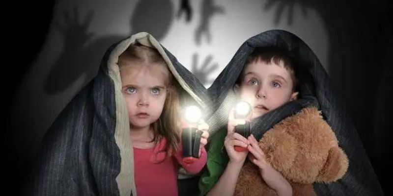 Ilustrasi anak takut hantu/Net