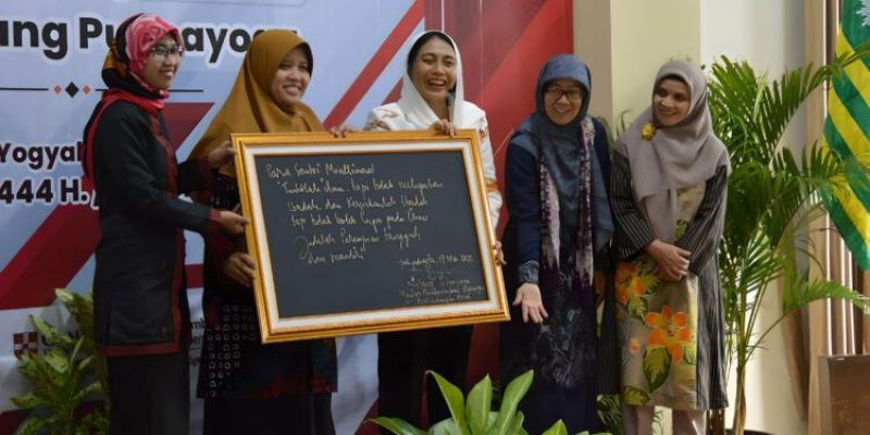Menteri PPPA Bintang Puspayoga saat menghadiri peresmian Madrasah Muallimat Yogyakarta sebagai Pesantren Perempuan Cinta Anak/Net