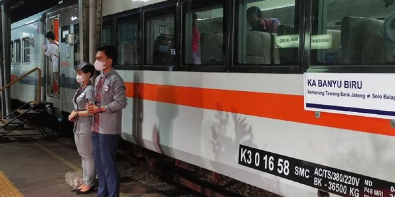 Kereta Banyubiru, salah satu kereta baru yang dioperasional oleh PT KAI/Detik