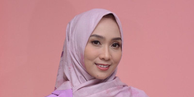 Kisah Oza Kioza Membangun Jenama <i>Thanks</i> <i>God</i>, Hijab Premium yang Mengangkat Khazanah Budaya Nusantara