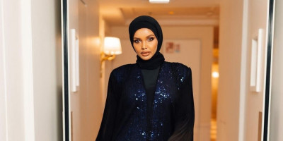 Memilih Mundur dari Industri Fesyen untuk Berhijab Sesuai Nilai Agama, Halima Aden Torehkan Banyak Karya Inspiratif
