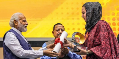 DC Dr Sehrish Asgar Raih Penghargaan Bergengsi dalam Layanan Sipil