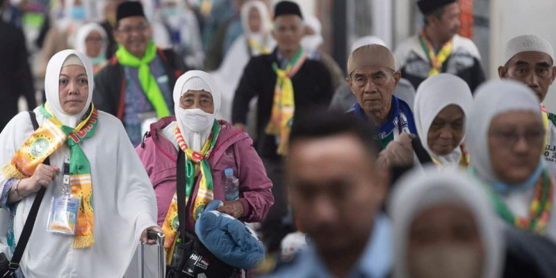 Para jemaah haji diimbau untuk menggunakan masker untuk mencegah penularan penyakit ISPA/Net