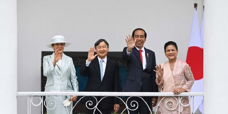 Presiden Jokowi dan Ibu Iriana menyambut Kaisar Naruhito dan Permaisuri Masako di Istana Bogor (19/6/2023)/ ANTARA