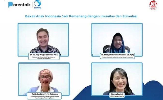Para pembicara webinar 'Bicara Gizi' yang digagas Danone SN Indonesia, Rabu (27/7)/Ist