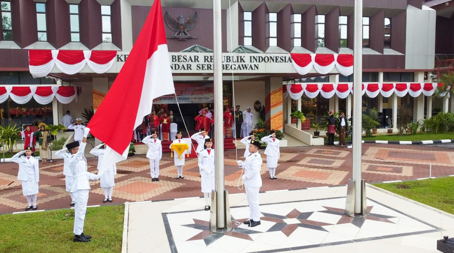 Upacara peringatan HUT Kemerdekaan ke-78 RI di KBRI Bandar Seri Begawan berlangsung sangat khidmat dan dihadiri ratusan WNI di sana/Ist 