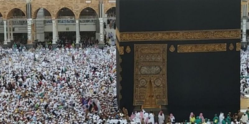 Ilustrasi suasana jemaah haji melakukan tawaf/Net 