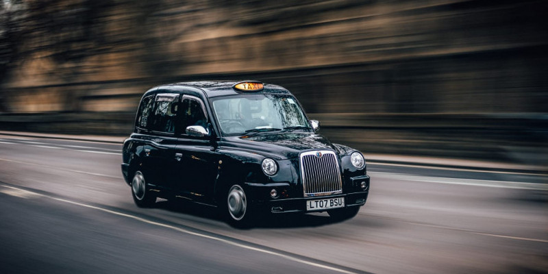 Taksi hitam yang menjadi ciri khas kota London/Net