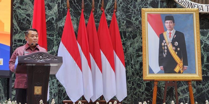 Plt. Kepala Dinas Kominfotik DKI Jakarta, Sigit Wijatmoko, membacakan sambutan Pj. Gubernur DKI Jakarta, Heru Budi Hartono, dalam pengumuman MHT Award 2023./Farah