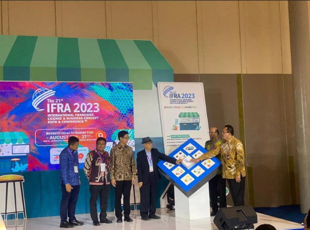 Opening ceremony IFRA 2023 di ICE BSD Tangerang, memberikan peluang besar pengembangan usaha dengan cara kerja sama usaha antara pemilik merk dagang, produk, atau sistem operasional/Net