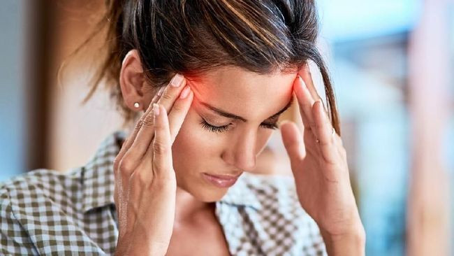Salah satu gejala yang muncul ketika cacing hidup di kepala manusia adalah sakit kepala/Net