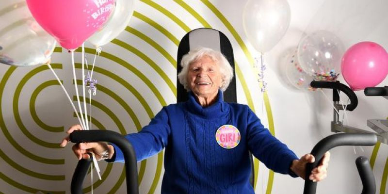 Catherina van der Linden masih tampak bahagia dan energik di usianya 111 tahun/Net 