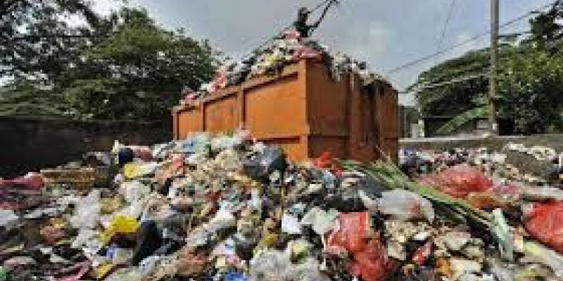 Tumpukan sampah plastik baru bisa terurai ratusan tahun mendatang/NET 