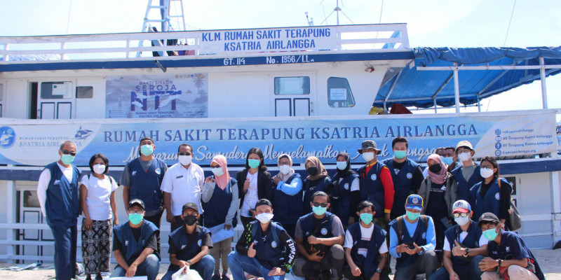 Para petugas medis di RS Terapung Ksatria Airlangga siap memberikan layanan medis bagi masyarakat daerah terpencil di Indonesia/Kemenkes