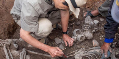 Makam Berusia 3000 Tahun Ditemukan di Peru, Arkeolog Kumpulkan Benda Ritual Dukun 