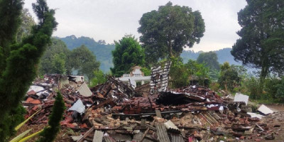Penyintas Gempa Cianjur Terima Bantuan Dana Tunggu Hunian Total Rp10 Miliar