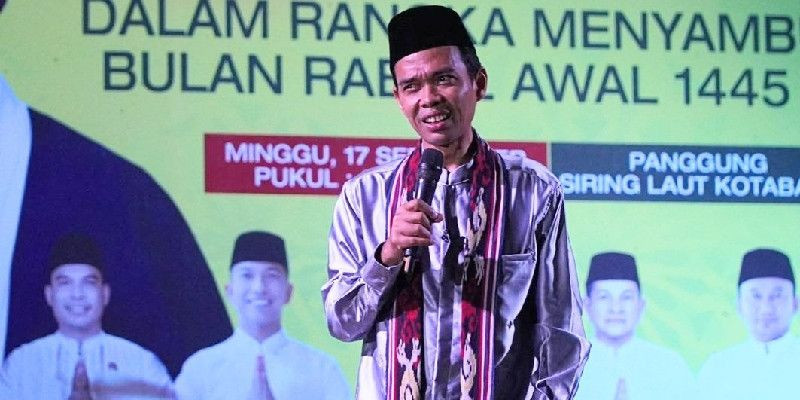 UAS saat mengisi tabligh akbar di Siring Laut, Kotabaru, Kalsel (17/9)/@ustadzabdulsomad_official